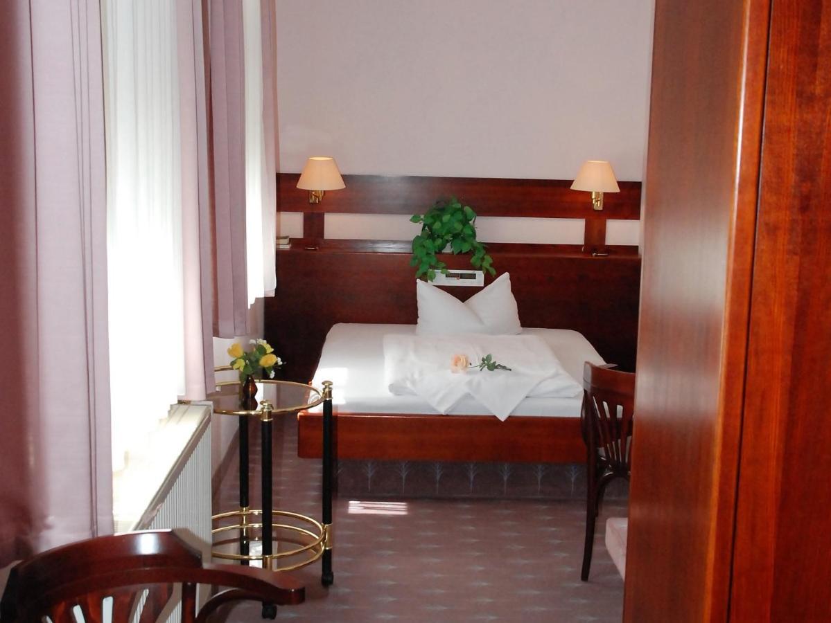 Waldhotel & Restaurant Bergschlosschen Hetzdorf Room photo